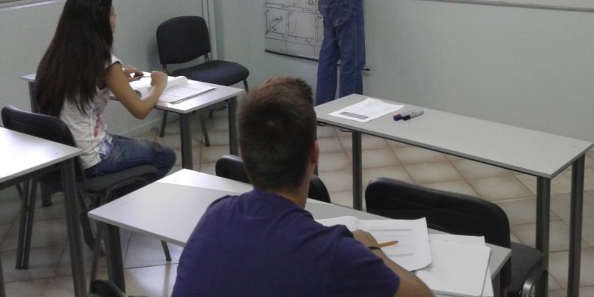 Φροντιστήρια & κέντρα ξένων γλωσσών: Πότε και πώς θα λειτουργήσουν - Ισχυρή σύσταση από την Κεραμέως